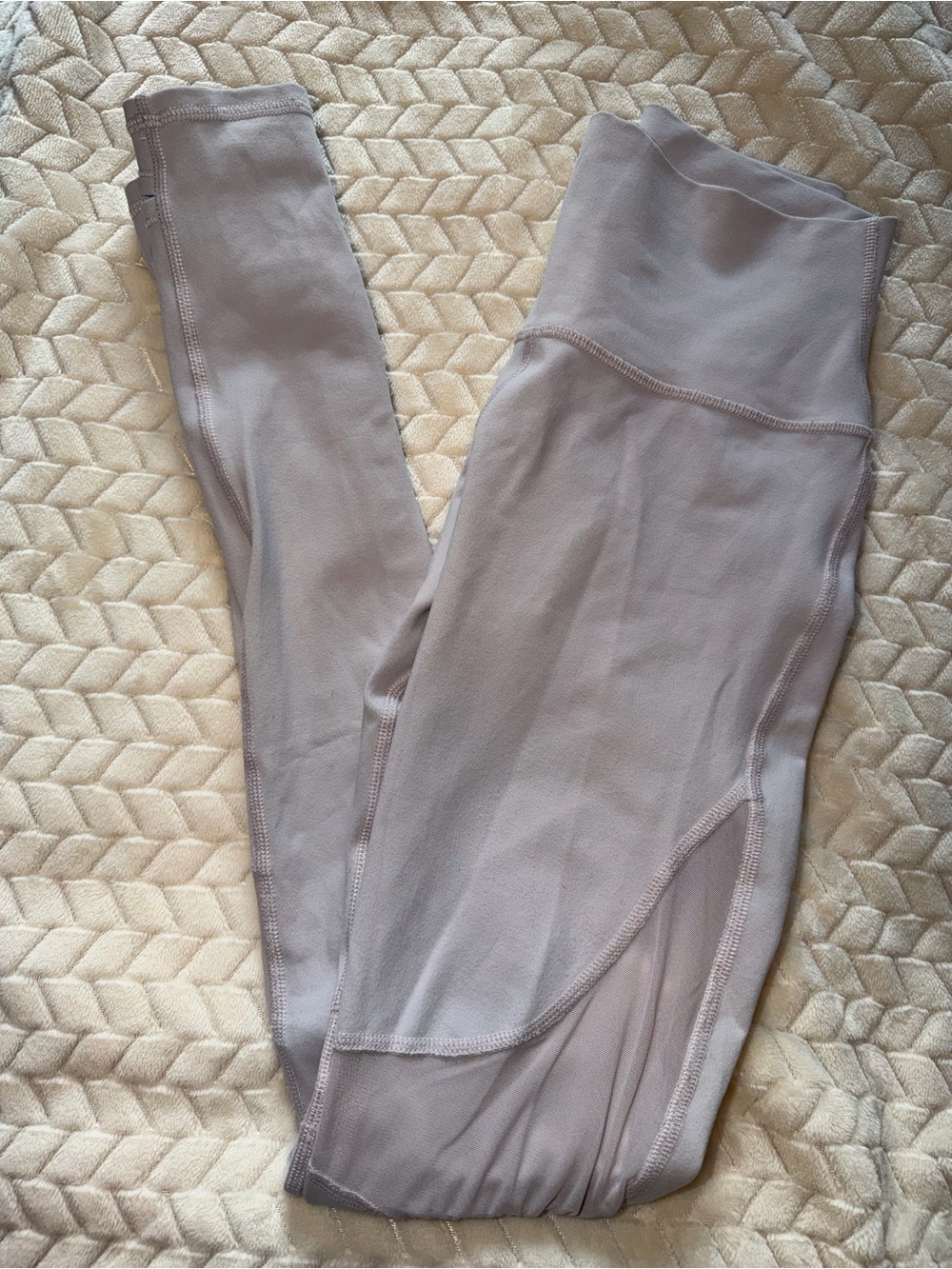 Alo Yoga Light Pink inseam 30” Size XS